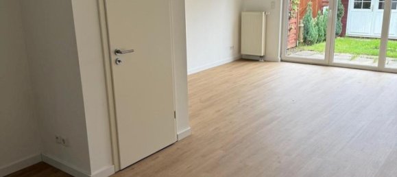 Таунхаус с 5 комнатами в Штаде, Германия № 329730 3