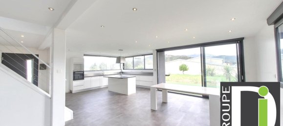 4 bedrooms Villa in Aouste-sur-Sye, France No. 194117 4