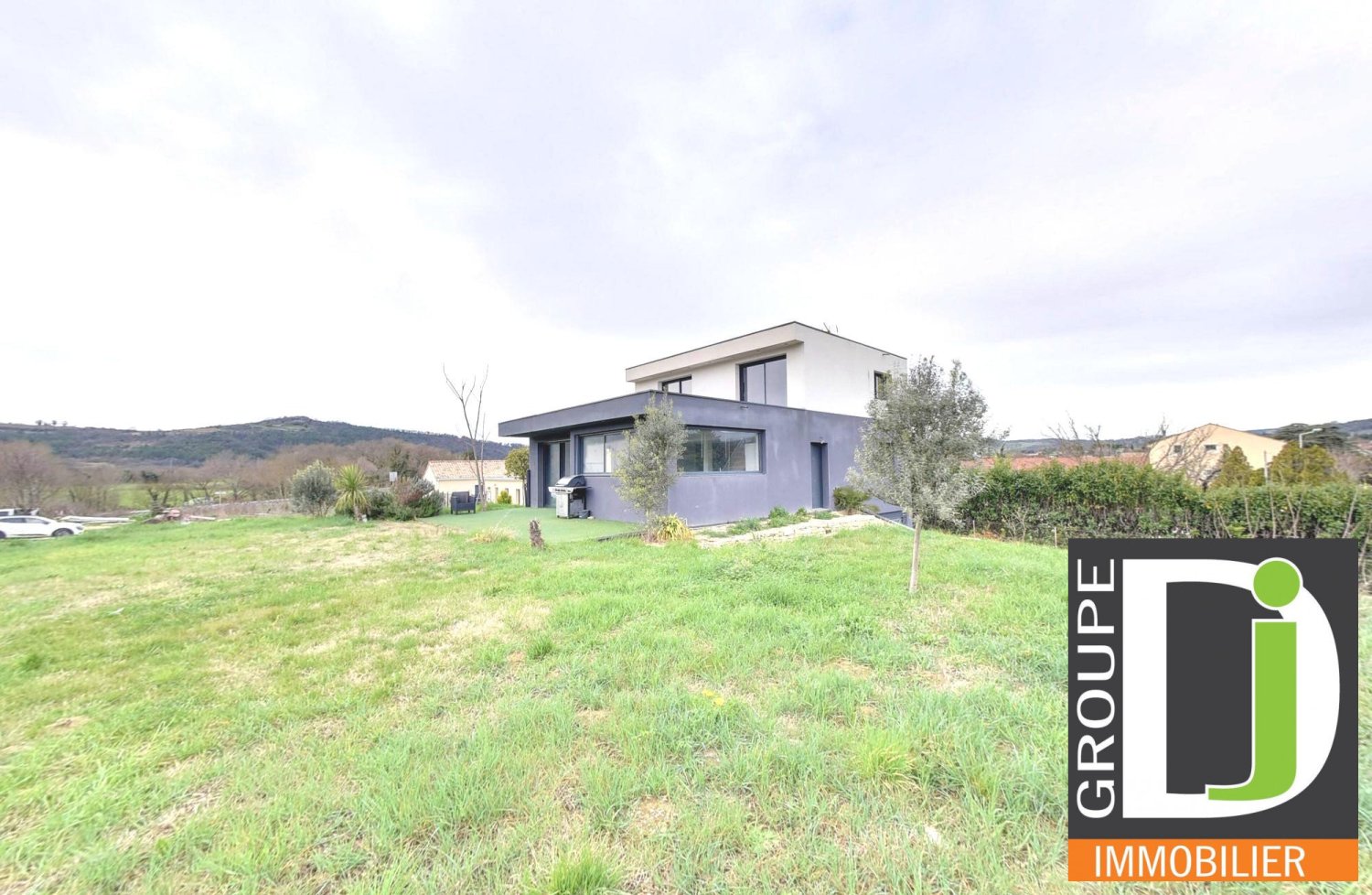 4 bedrooms Villa in Aouste-sur-Sye, France No. 194117