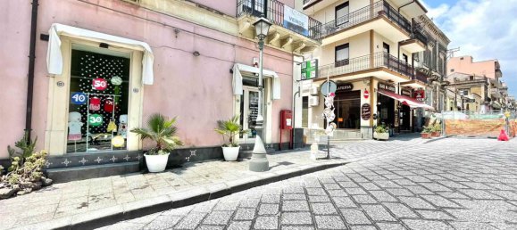 3 rooms Commercial property in Belpasso, Italy No. 282791 2