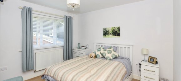 4 bedrooms House in Ashford, United Kingdom No. 2821 9