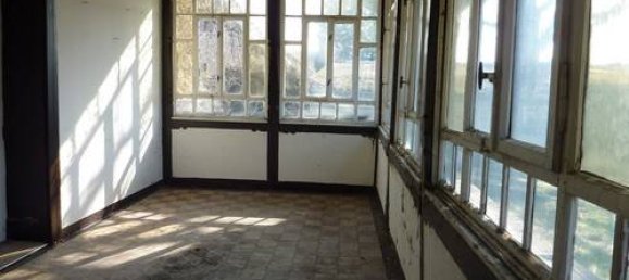 Здание с 8 комнатами в Бургенланд, Германия № 69123 4