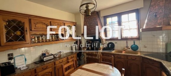 3 bedrooms House in Vire, France No. 287289 8