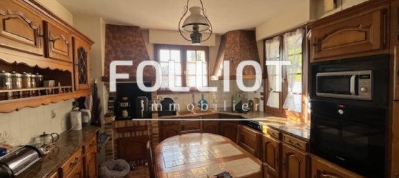 3 bedrooms House in Vire, France No. 287289 7