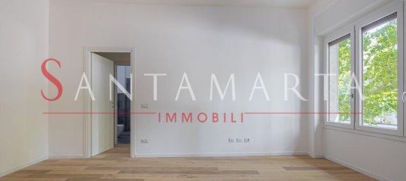 Квартира с 2 спальнями в Милан, Италия № 243420 12