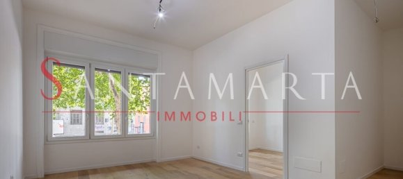 Квартира с 2 спальнями в Милан, Италия № 243420 2