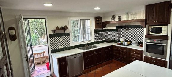 Adosado de 4 dormitorios en Marbella, Spain No. 136238 3