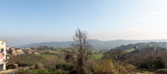 4 rooms House in Montegranaro, Italy No. 17663 23