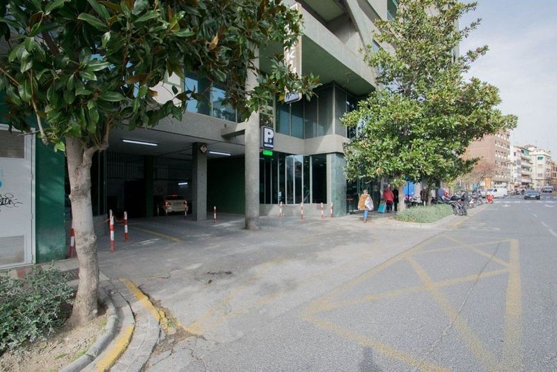 Гараж в Гранада, Испания № 226090