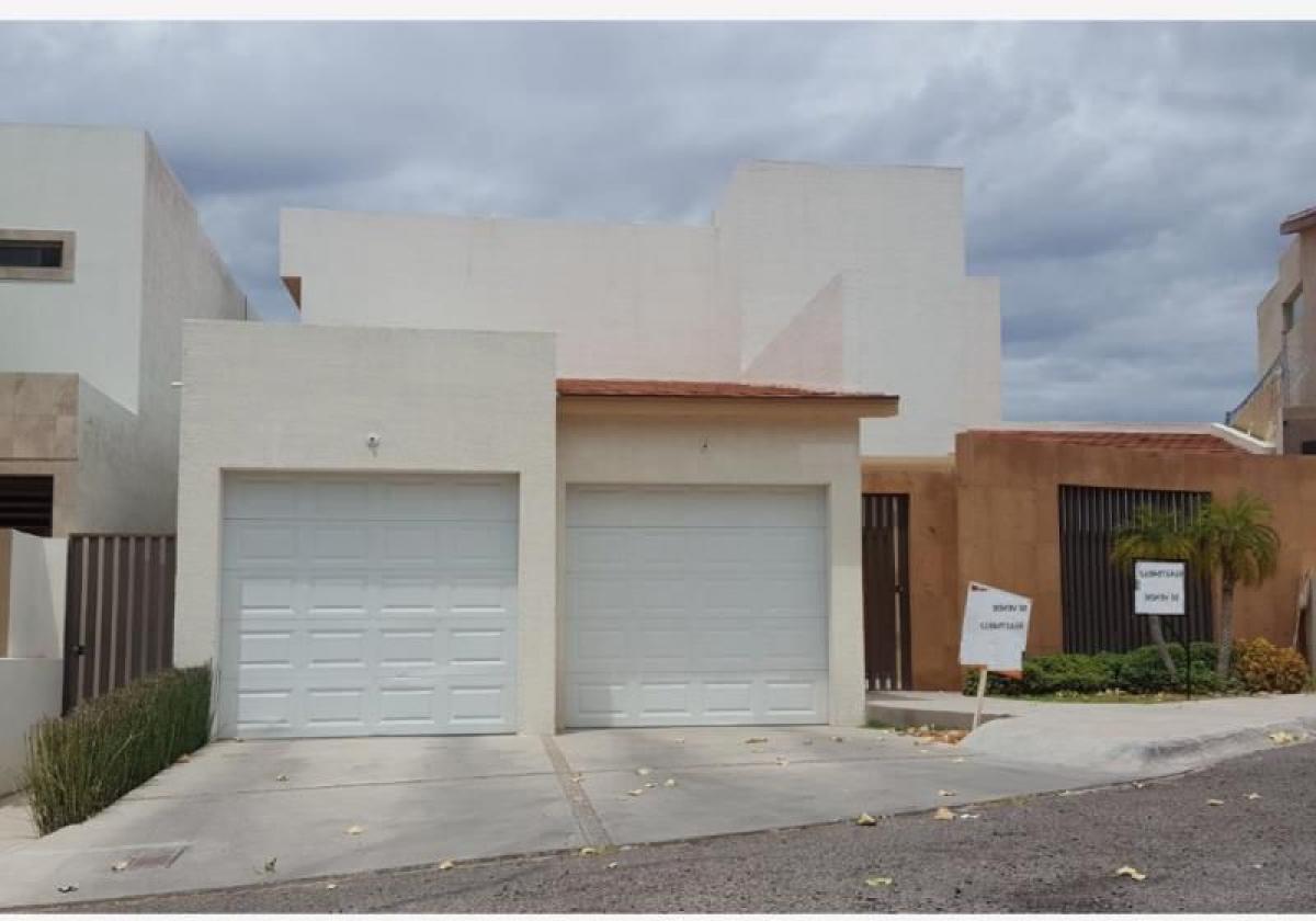 3 bedrooms House in Chihuahua, Mexico No. 157422