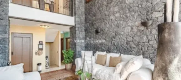 5 bedrooms Villa in Adeje, Spain No. 103826 17