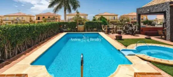 5 bedrooms Villa in Adeje, Spain No. 103826 13