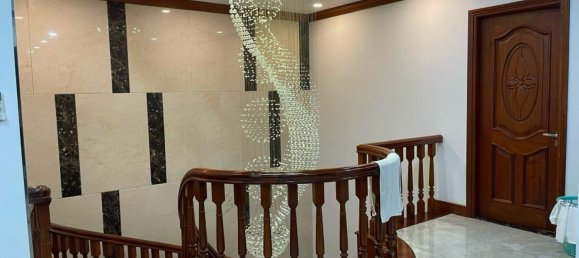 270m² Apartment in District 7, Vietnam No. 12872 4