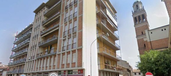 5 rooms Apartment in Casteggio, Italy No. 180046 2