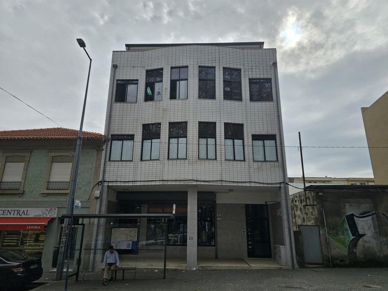 Bâtiment à Matosinhos, Portugal 512m² No. 126088