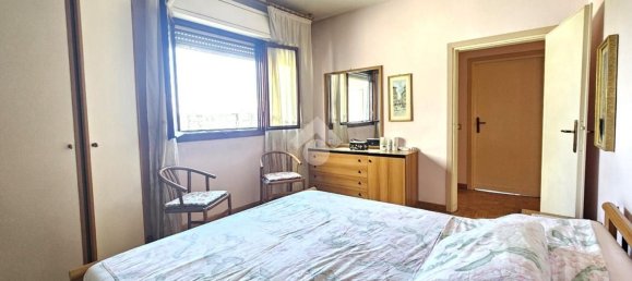 4 rooms Apartment in Milan, Italy No. 339083 3