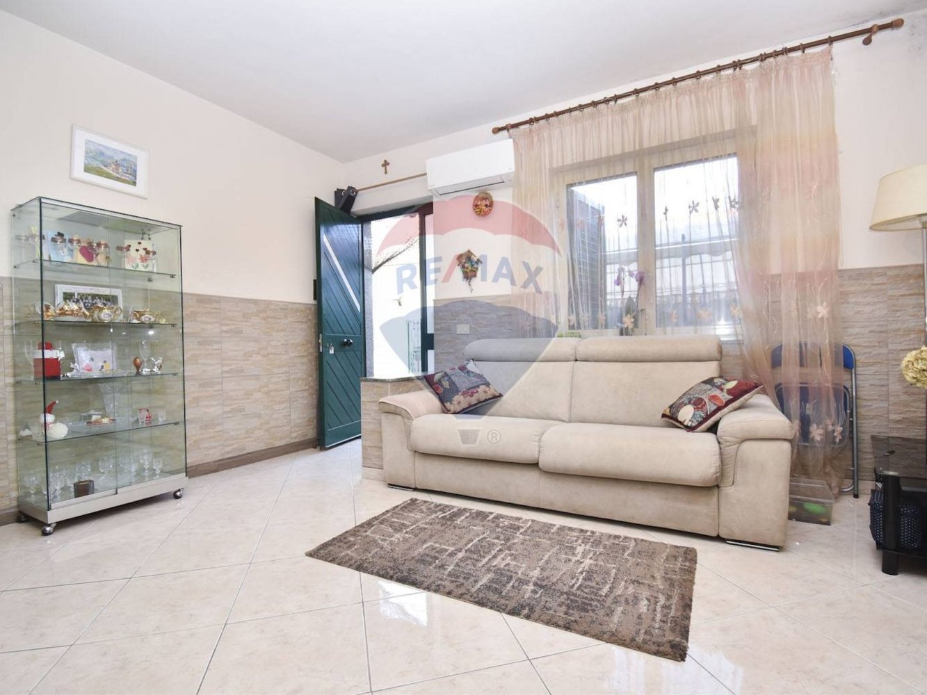 3 bedrooms House in Viagrande, Italy No. 172165