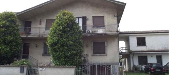 4غرفة منزل في Mantua, Italy رقم 248457 36