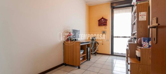 3 bedrooms Apartment in Saronno, Italy No. 319950 19