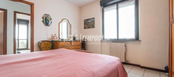 3 bedrooms Apartment in Saronno, Italy No. 319950 15