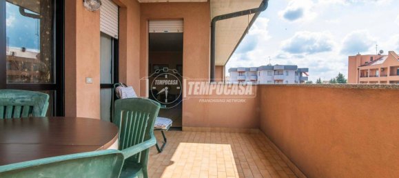 3 bedrooms Apartment in Saronno, Italy No. 319950 9