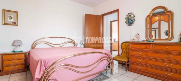 3 bedrooms Apartment in Saronno, Italy No. 319950 14