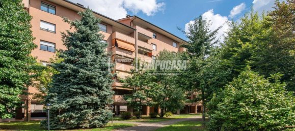 3 bedrooms Apartment in Saronno, Italy No. 319950 5