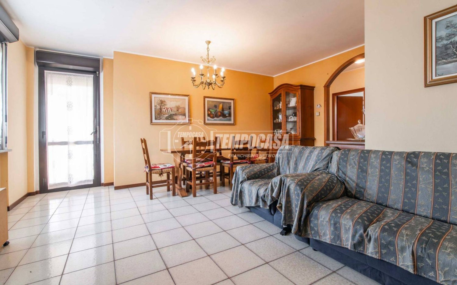 3 bedrooms Apartment in Saronno, Italy No. 319950