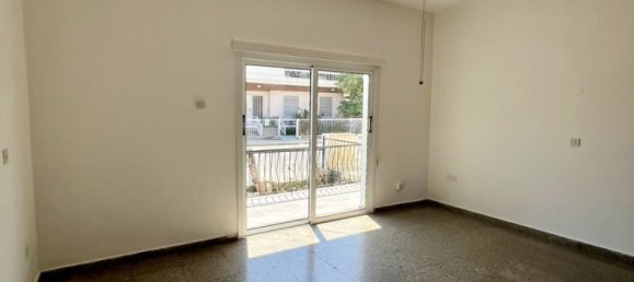 Таунхаус с 3 спальнями в Ларнака, Кипр № 26138 9