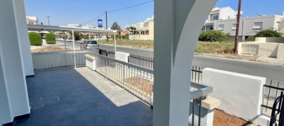 Таунхаус с 3 спальнями в Ларнака, Кипр № 26138 6