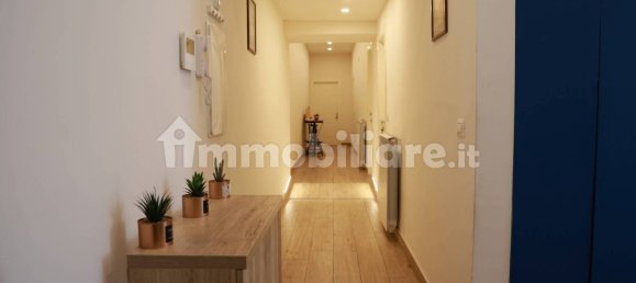 4 Schlafzimmer Wohnung in Naples, Italy, Nr. 320418 8