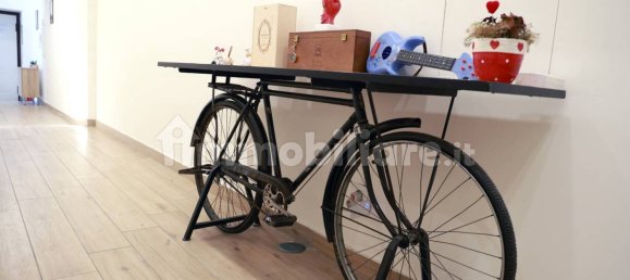 4 Schlafzimmer Wohnung in Naples, Italy, Nr. 320418 33