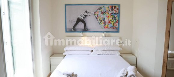 4 Schlafzimmer Wohnung in Naples, Italy, Nr. 320418 36