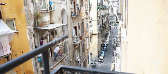 4 Schlafzimmer Wohnung in Naples, Italy, Nr. 320418 29