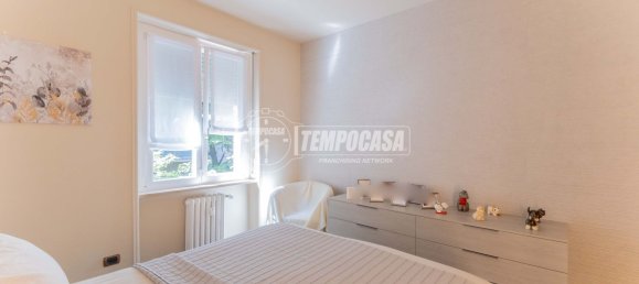 3 rooms Apartment in Milan, Italy No. 274444 12