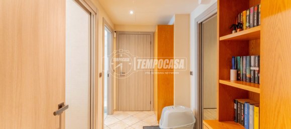 3 rooms Apartment in Milan, Italy No. 274444 7