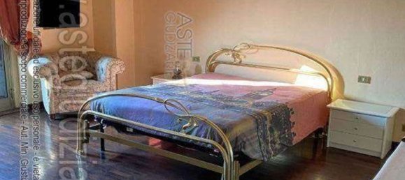 4 rooms Apartment in Muggiò, Italy No. 3319 8