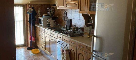 4 rooms Apartment in Muggiò, Italy No. 3319 5