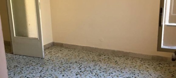 4 bedrooms Apartment in Messina, Italy No. 135021 5