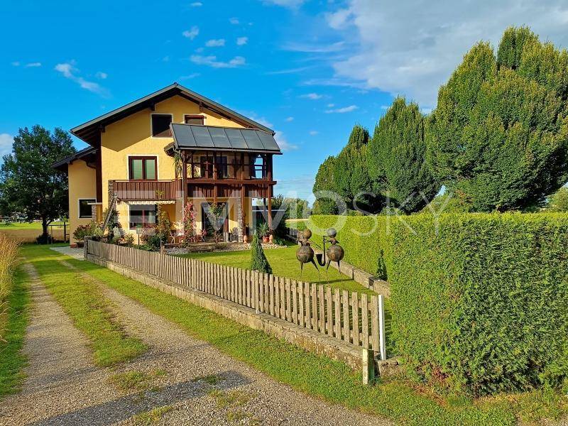 14 rooms House in Attnang-Puchheim, Austria No. 197538