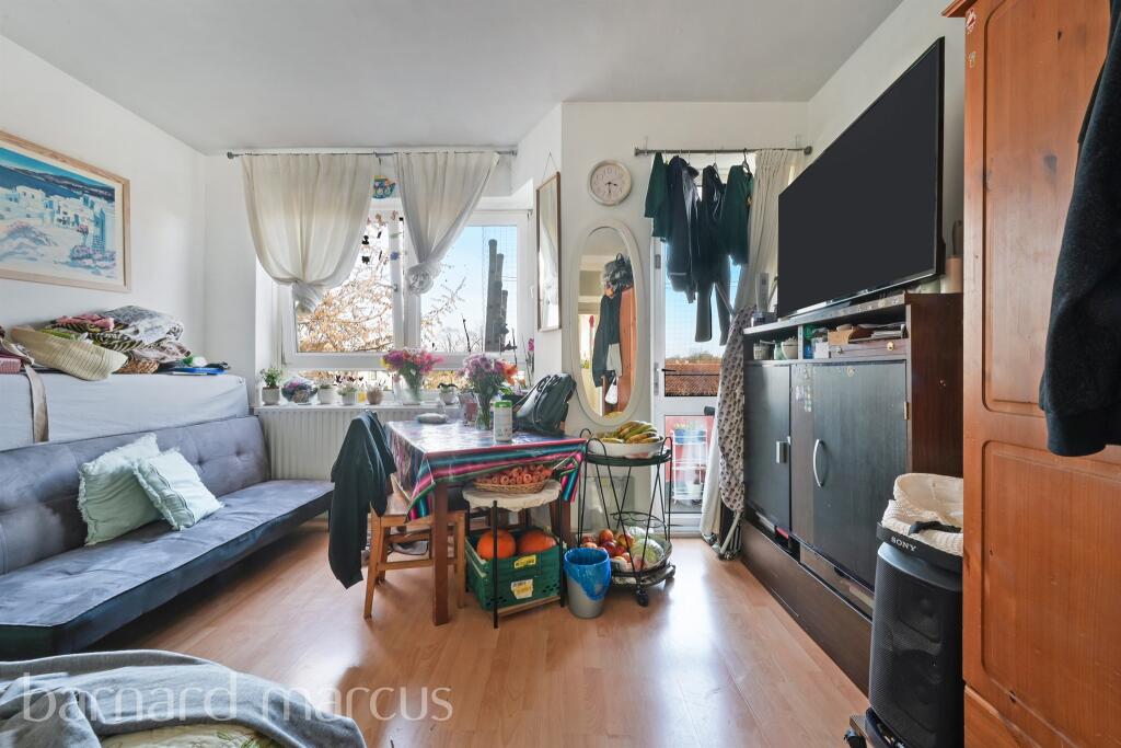 2 bedrooms Apartment in London, United Kingdom No. 9890