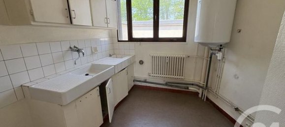 2 chambres Appartement à Châteauroux, France No. 304952 2
