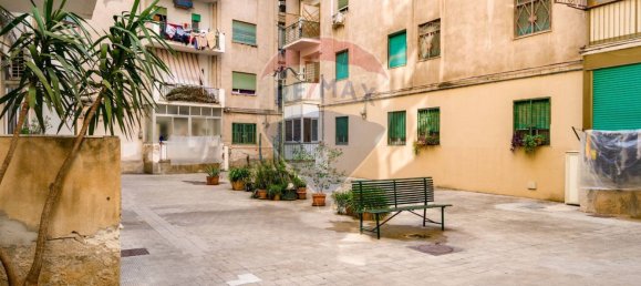 2 chambres Appartement à Palermo, Italy No. 67628 12