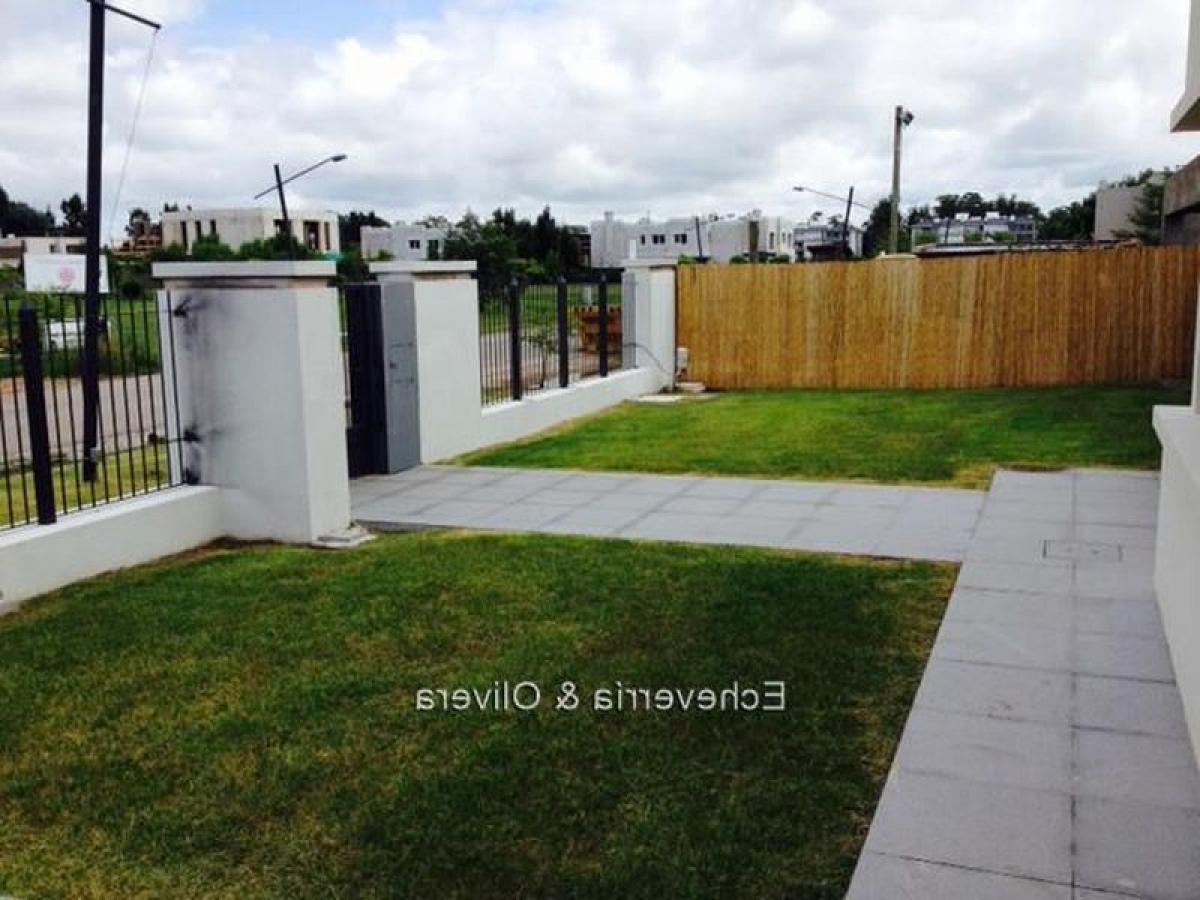 3 غرف نوم منزل في Montevideo, Uruguay رقم 10805