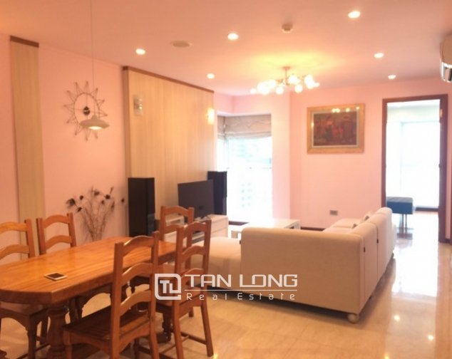 3 bedrooms Apartment in Tay Ho, Vietnam No. 1325