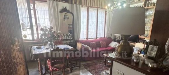3 bedrooms Villa in Milan, Italy No. 264578 3