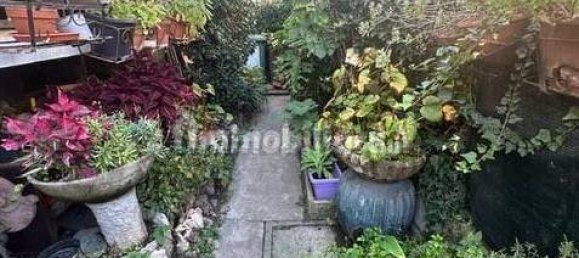 3 bedrooms Villa in Milan, Italy No. 264578 9