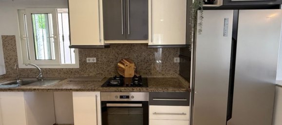 4 bedrooms Villa in Alicante, Spain No. 183505 4