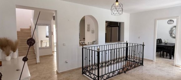 4 bedrooms Villa in Alicante, Spain No. 183505 11