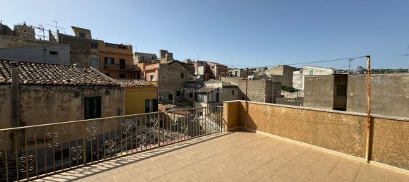 Дом с 4 комнатами в Модика, Италия № 234176 18